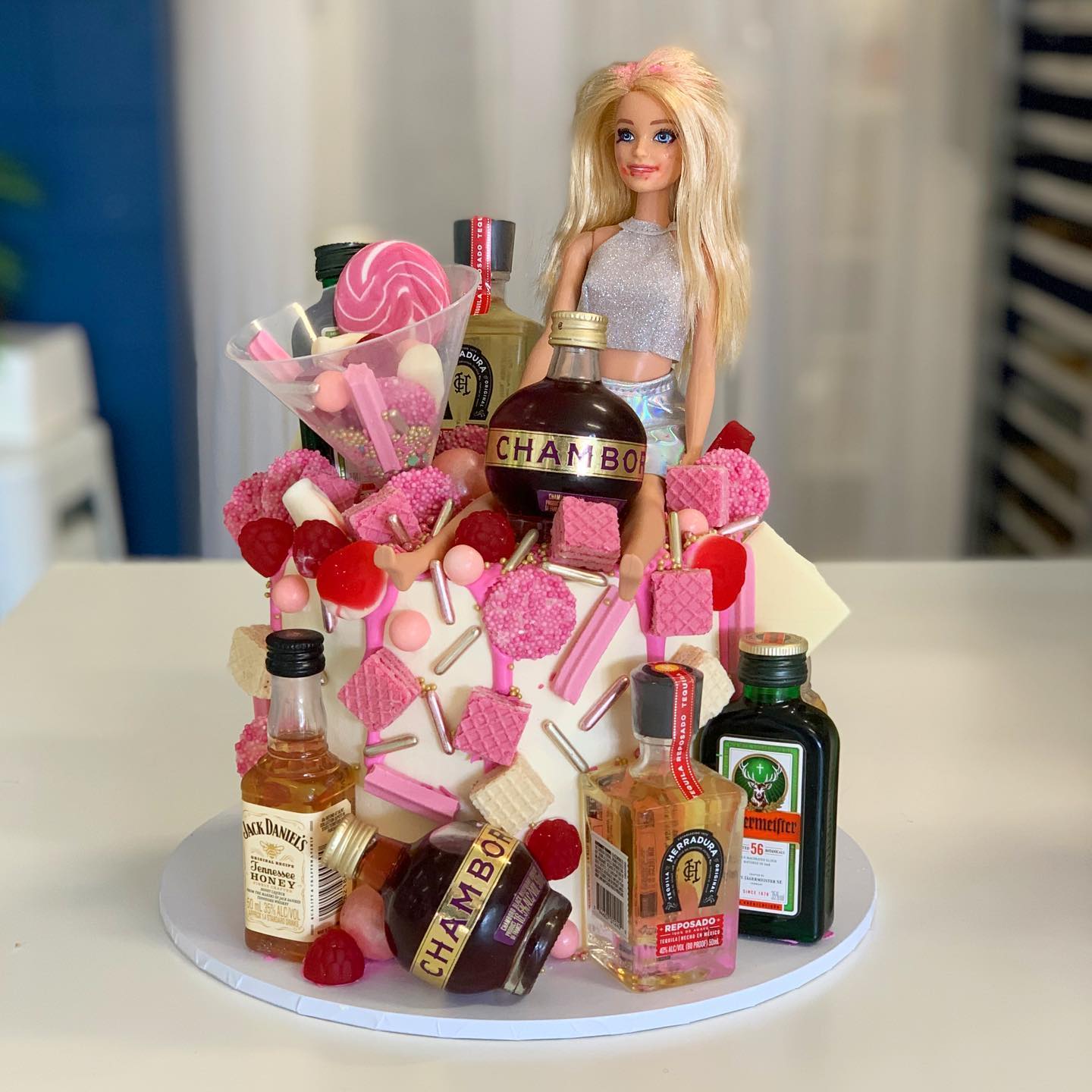 Drunk Barbie – Bec Bakes1