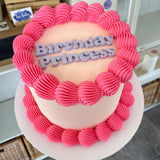 The Round Vintage Cake