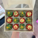 12 x Medium Christmas Cupcakes