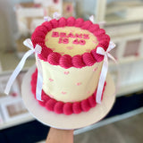 The Round Vintage Cake
