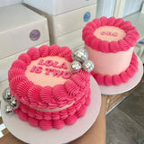 The Round Vintage Cake