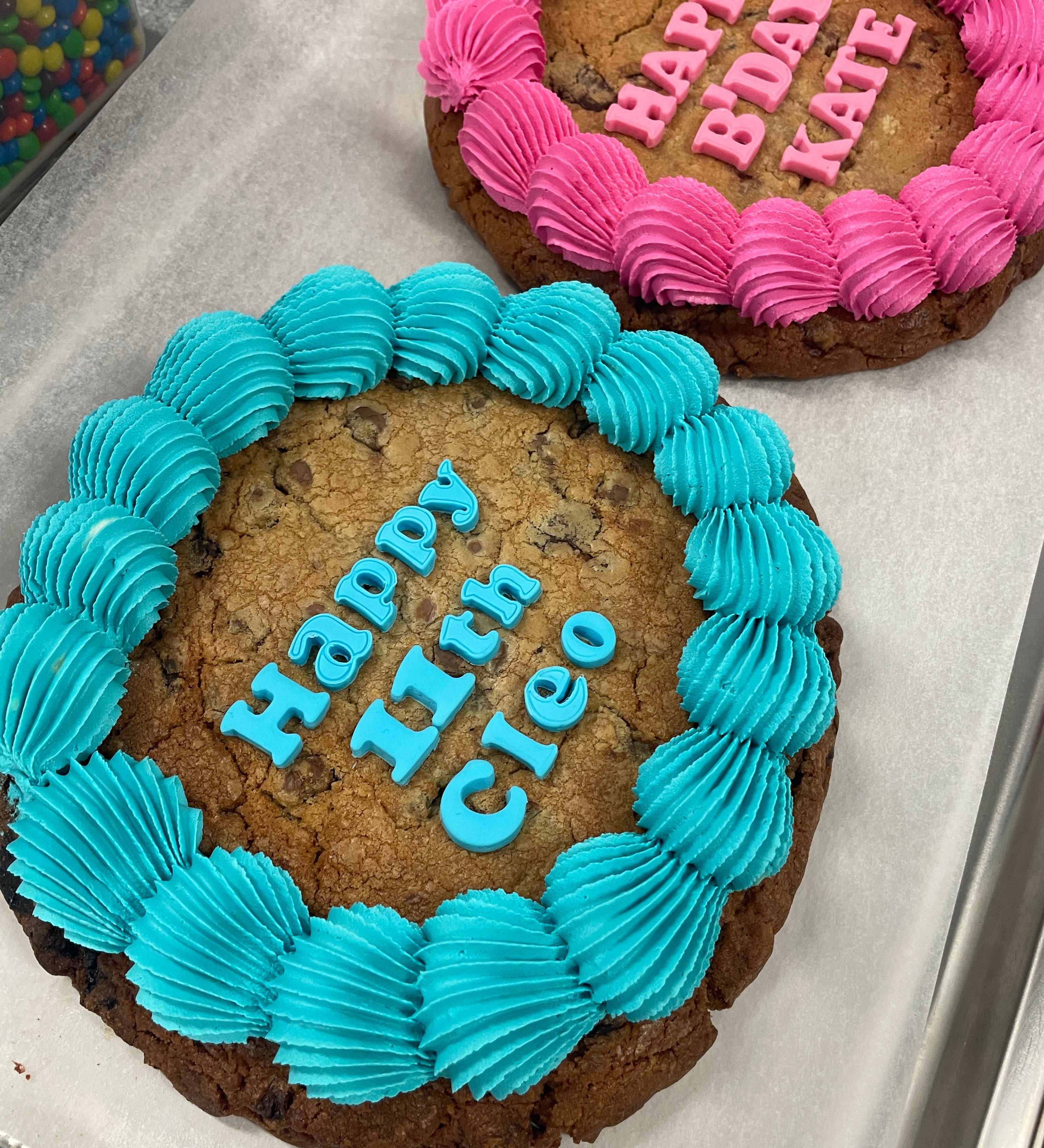 Cookie Pizza - Lollies
