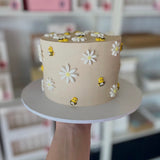 Daisies & Bees Cake